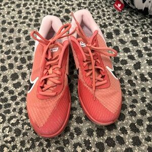 Women’s Nike tennis sneakers